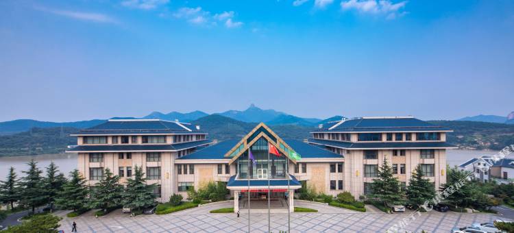 五莲松月湖大酒店图片