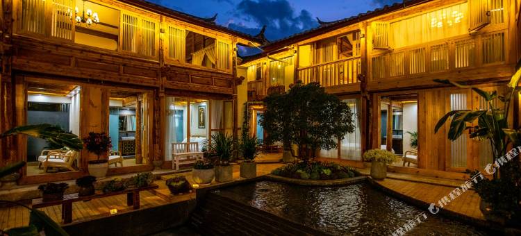 丽江花里客栈(束河古镇店)图片