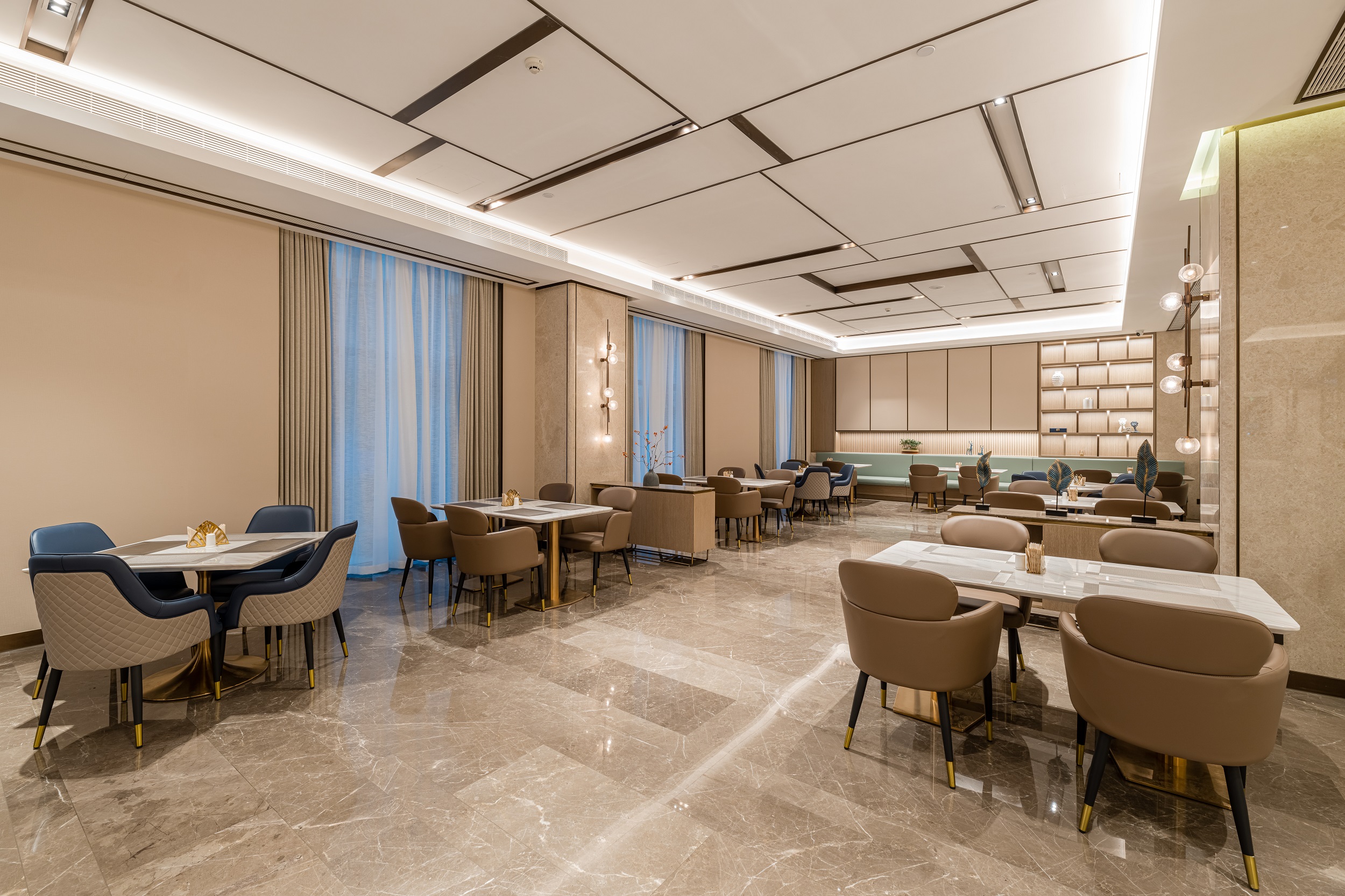 Atour Hotel Nanjing Dongshan automobile 4S ParkOver view