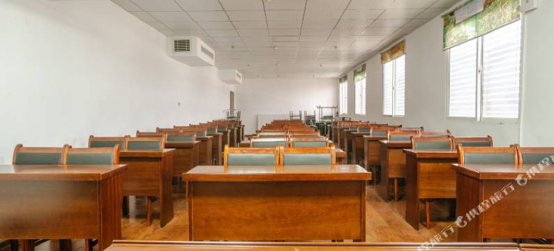 华生酒店(信阳浉河区政府店)图片