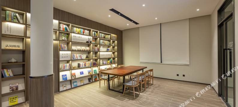 汉庭酒店(南京东郊小镇地铁站店)图片