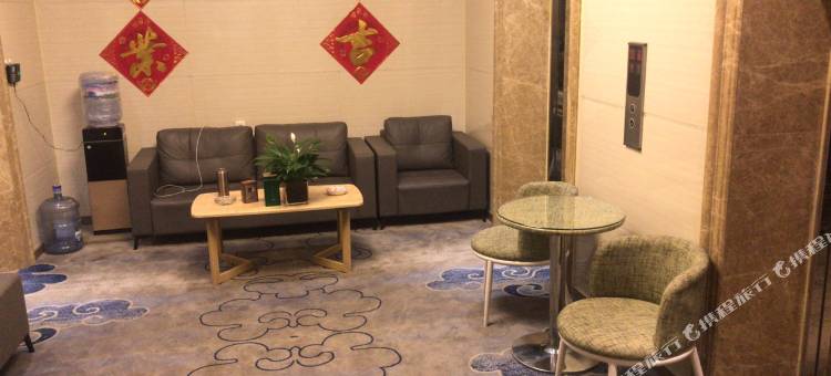 派酒店(赤峰高铁站店)图片