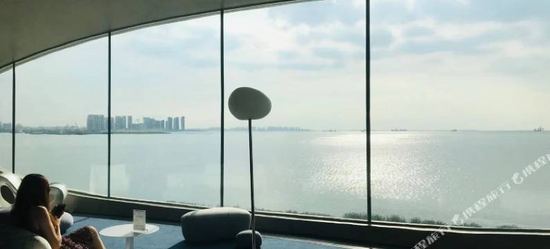 海口外滩公寓(云洞图书馆骑楼老街店)图片