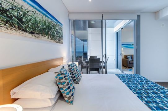 Coco MooloolabaHotel Overview