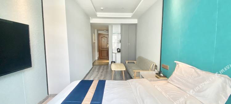 青藤假日酒店(西宁火车站店)图片