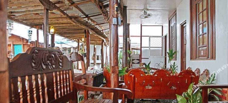 红多兹旅舍@德奥玛家庭酒店及农场咖啡馆(RedDoorz Hostel @ Deomar Hometel & Farm Cafe Vigan Ilocos)图片