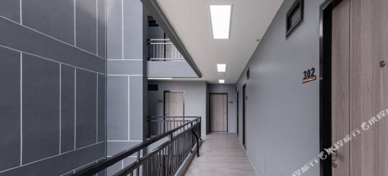 水蓝公寓-新房出租-毗邻乌塔卡轻轨站(Aqua residences)图片