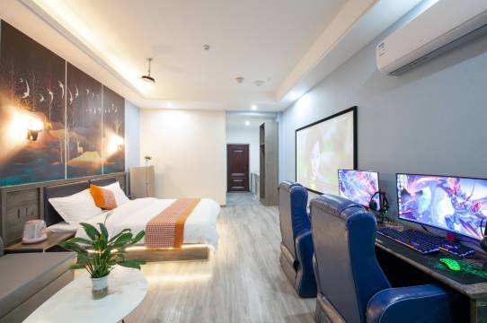 爱米优电竞民宿(旺埠路分店)