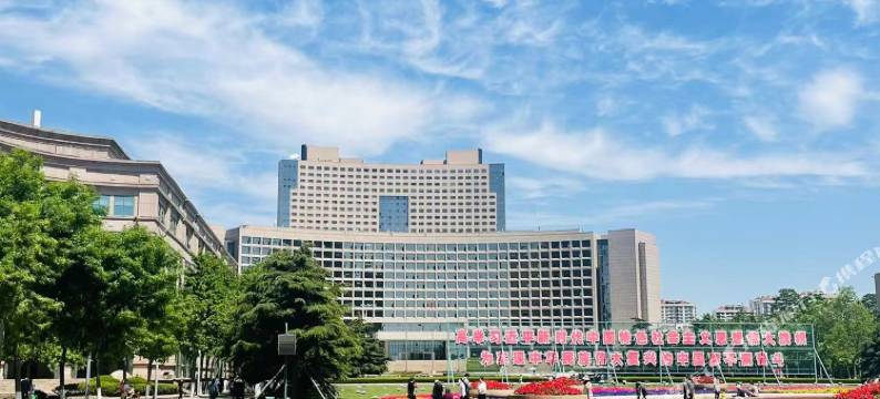 凤梨罐头青年旅舍(青岛五四广场店)图片