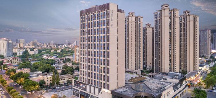 君屿LAB酒店(长沙梅溪湖店)图片