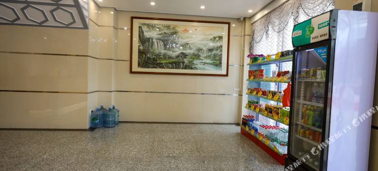 阳春志达旅居宾馆(东湖公园店)图片