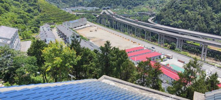 兴山冠岚民宿图片