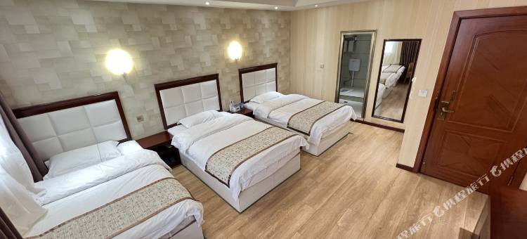 罗平林硕假日酒店图片