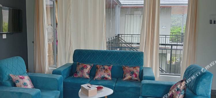 位于迪维塞蒂哈利的4卧室公寓-100平方米|带6个独立浴室(Nandi Hills View Cottages)图片