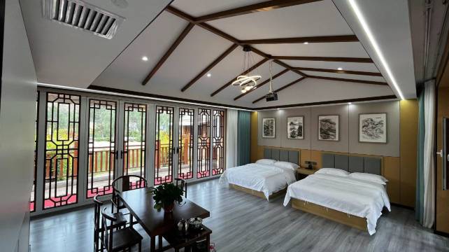 兰州永登水墨丹霞艺术苑