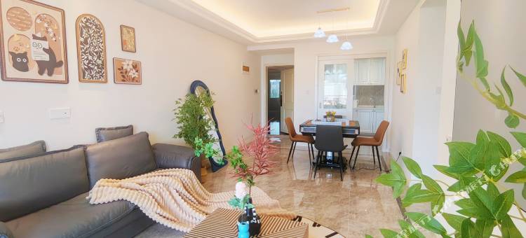 一毛美居影院式酒店公寓(遵义吾悦广场店)图片