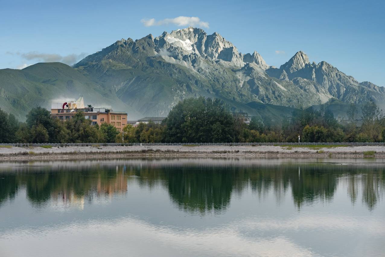 竹舟雪山度假酒店(丽江古城区清溪公园店)图片