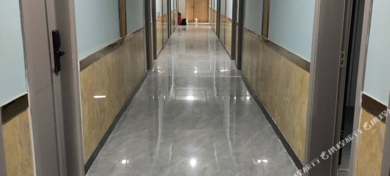 酒泉红彤彤宾馆(钟鼓楼汉唐美食街店)图片