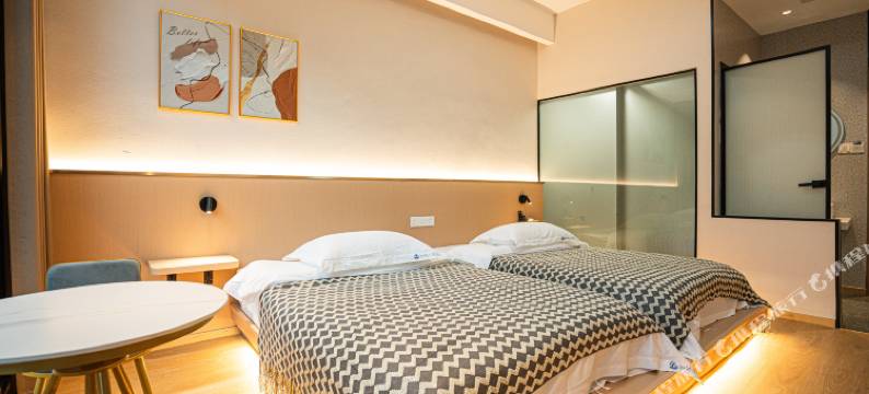 天堂寨甜艳小筑图片