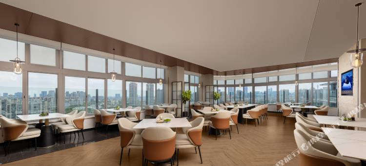 广州奥体中心黄村地铁站亚朵酒店图片