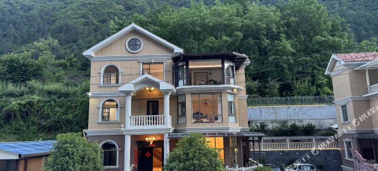 理县雪域绒邸避暑山庄(胆扎沐沟店)图片