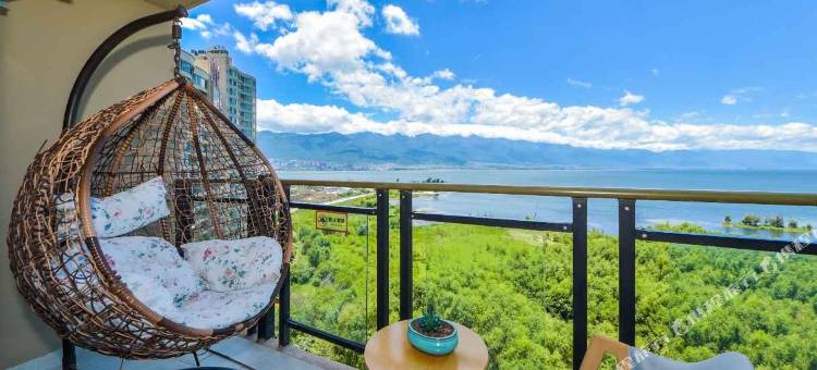 大理洱海流名海景客栈(洱海公园店)图片