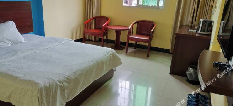 鸿泰商务宾馆(湛江世贸店)图片