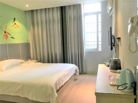 浦北蔓酒店(民兴路店)