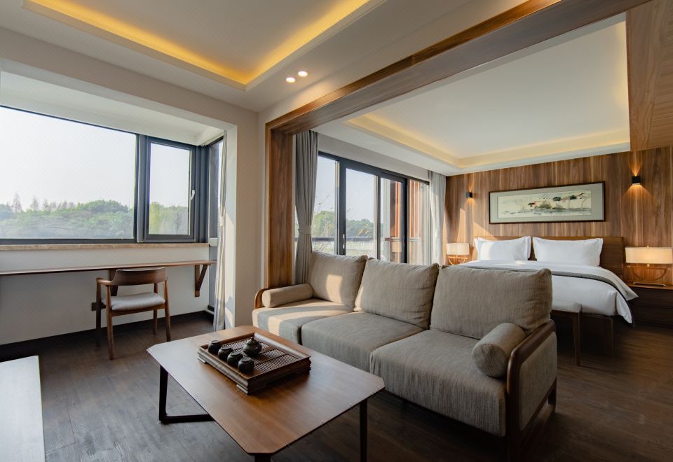 Banshe Boutique Guesthouse (Zhujiajiao Ancient Town Branch 2)Hotel Overview