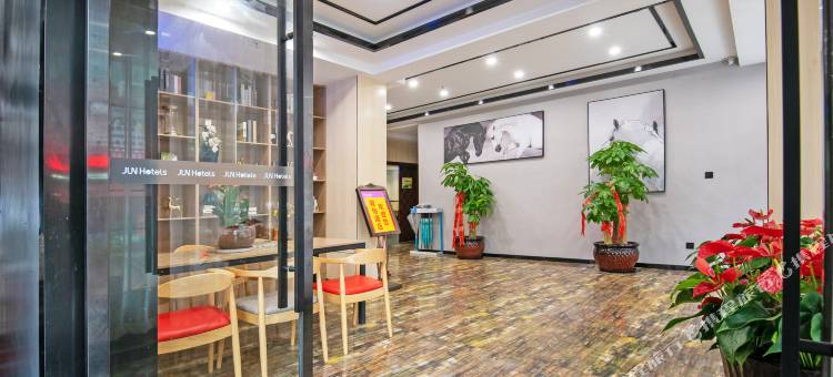 骏怡精选酒店(温州火车站梧田老街店)图片