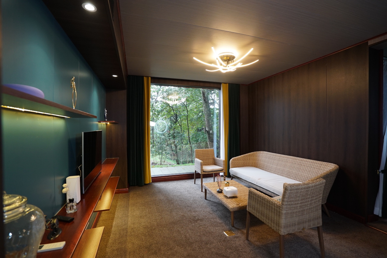 Shuifu Mancheng Forest Hotel Hotel Overview