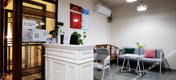 如家阳光民宿(川北医学院附属医院店)图片