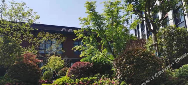 白玉兰酒店(上海北青公路店)图片