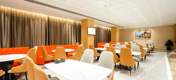 维也纳国际酒店(淮安涟水滨河吾悦广场五岛湖公园店)图片