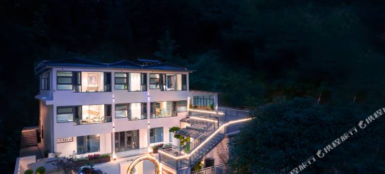 青城山既见山居亲子私汤民宿(青城后山店)图片