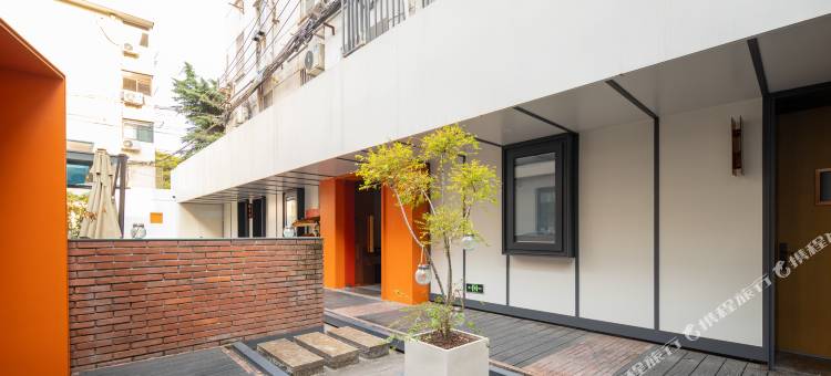 花筑·南京几家碳酸温泉民宿(南京总统府浮桥地铁站店)图片