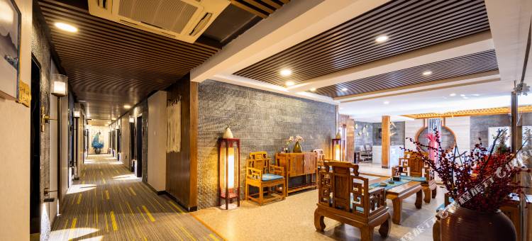 如家云上四季民宿(黑山北广场店)图片