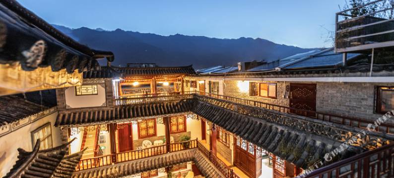 大理古城人民路花照影客栈图片