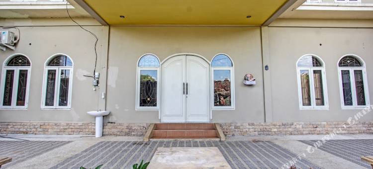 O阿瑜绕道大厦-近格龙环岛(Hotel O Ayu Bypass MansionNearBundaran Gerung)图片