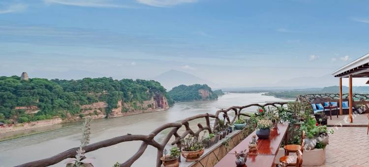 江山胜景酒店(乐山大佛美食街店)图片