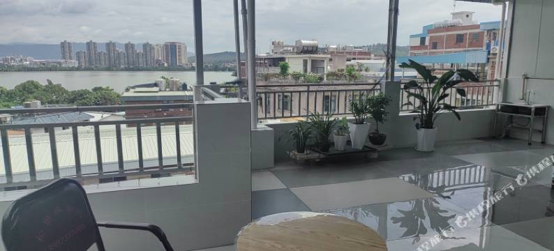 弥勒望湖温泉民宿(湖泉生态园店)图片