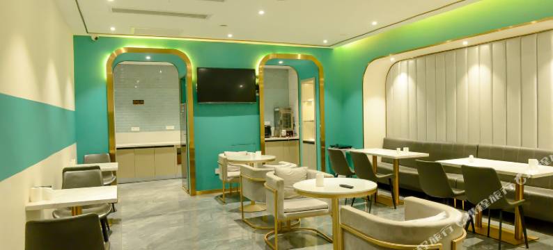 美蓝湖国际酒店(公安通运车站店)图片
