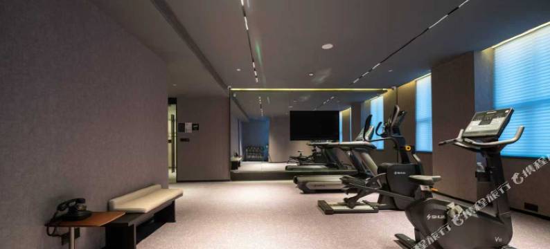 吐鲁番国泰民生广场军民共建路亚朵酒店图片