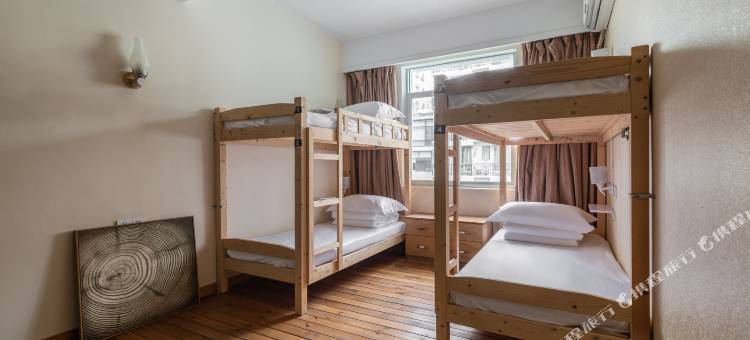 蓝天国际青年旅舍(三亚大东海店)图片