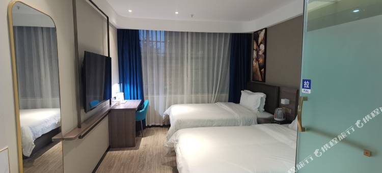 7天优品Premium酒店(十堰火车站店)图片