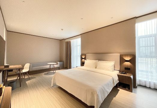 HanTing Hotel (Luohe Linying)Hotel Overview