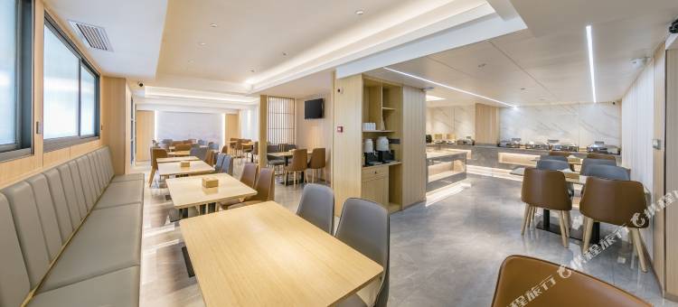 格菲四季酒店(福州三坊七巷五一广场店)图片