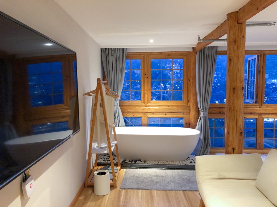 Guishang Yishan Guesthouse Over view