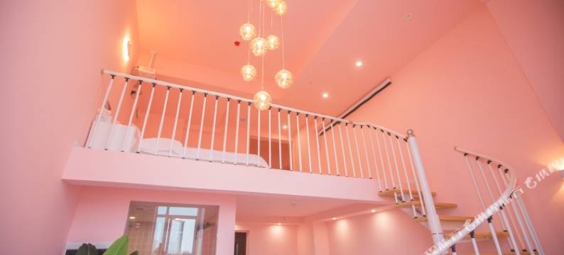 自贡悦己民宿(华商国际城店)图片