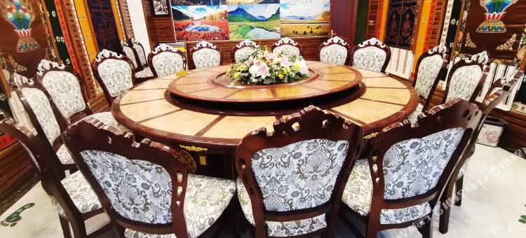 贡桑假日酒店(稻城亚丁景区店)图片